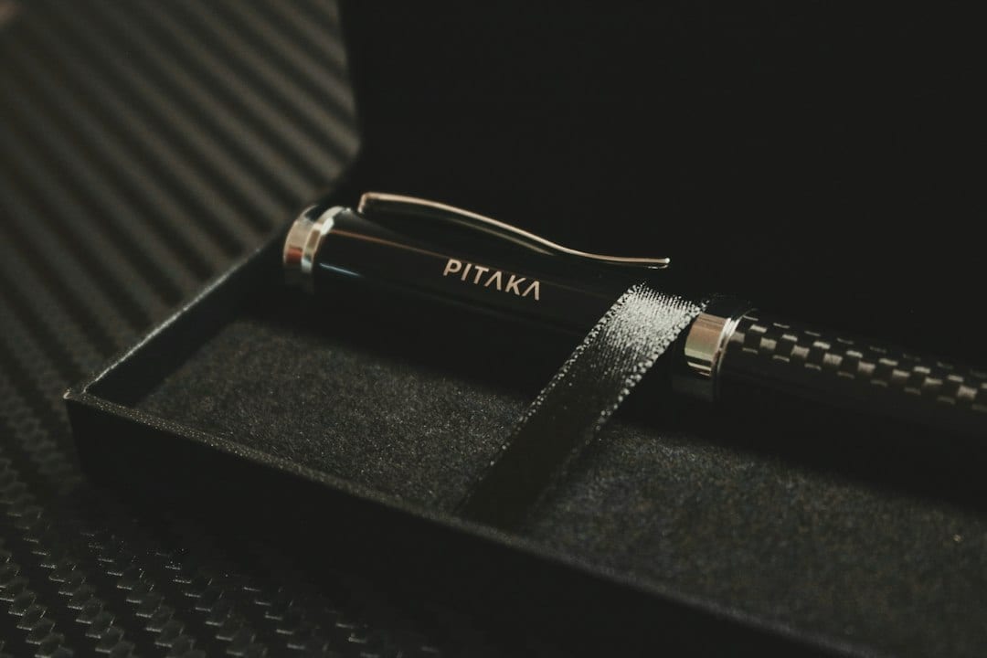 Custom engraved metal pen corporate gift